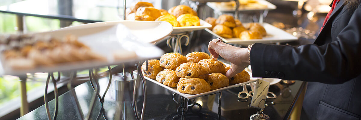 Petit déjeuner continental